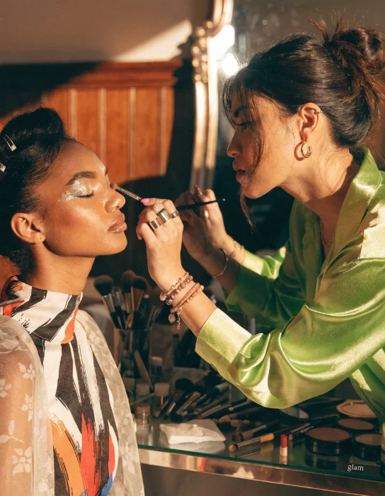 The 12-minute scalp ritual everyone secretly comes back for. (It's the massage.) 🧖‍♀️